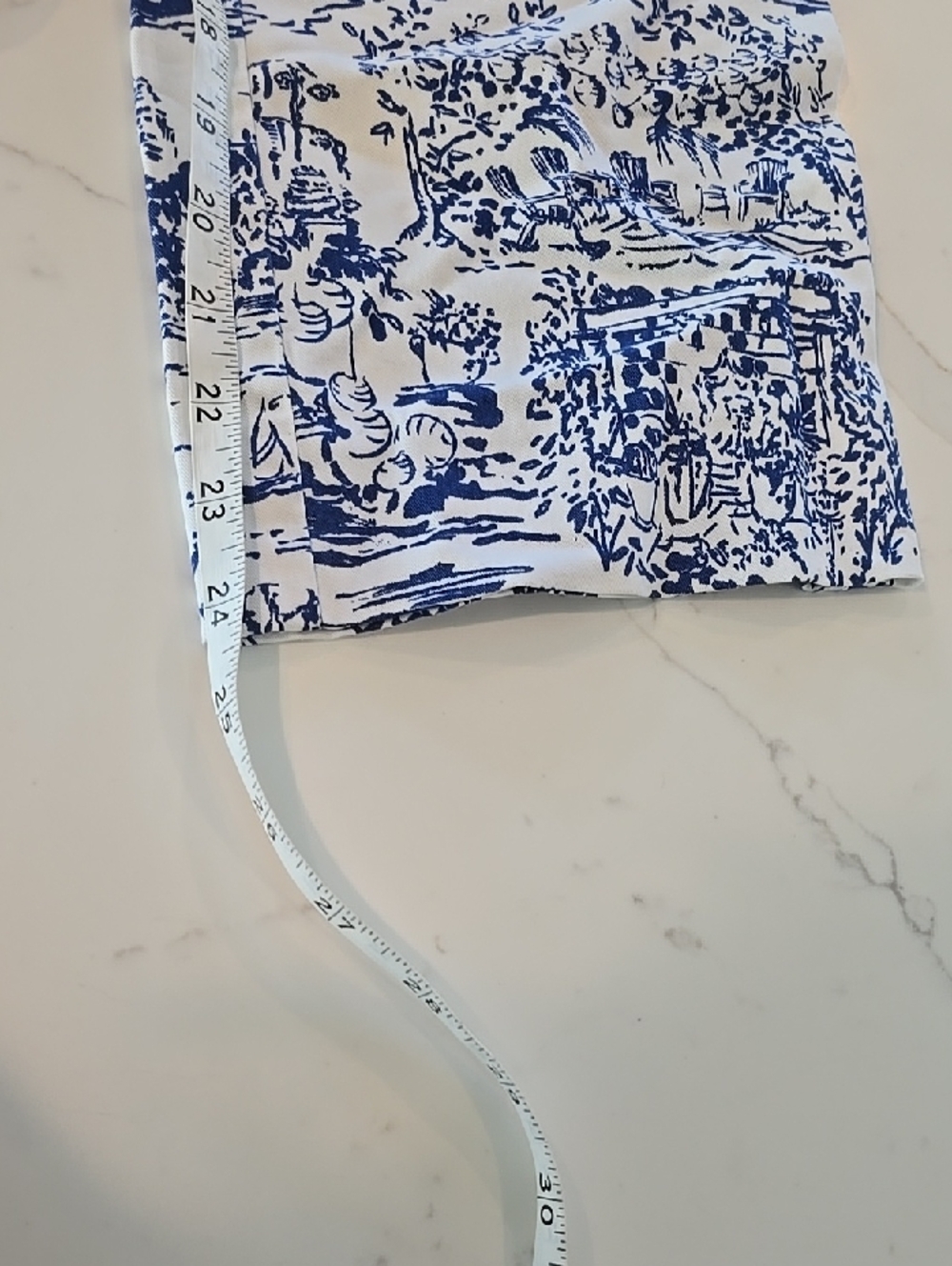 Lands' End Blue White Resort River Beach Print Mid Rise Capri Pants Size 2 - Picture 14 of 14